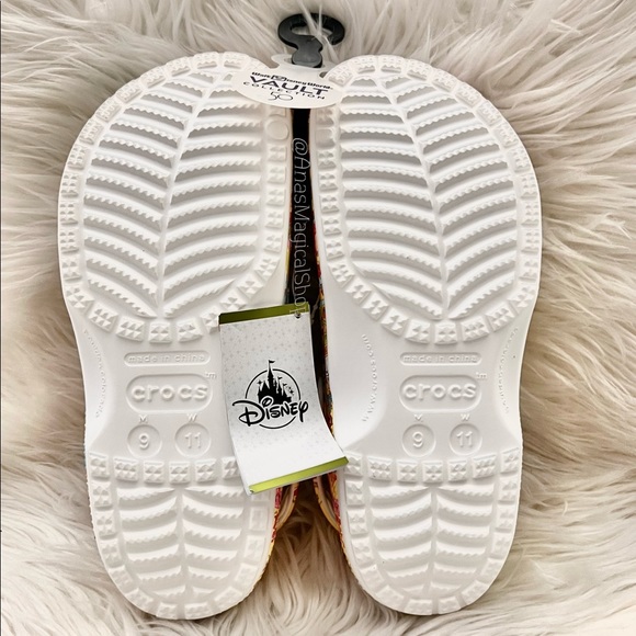 22 Walt Disney World 50th Anniversary Vault Collection Parks Map Crocs - Picture 13 of 13